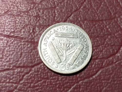 1954 SA UNION SILVER 3 PENCE