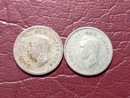 2 x 1940 SA UNION SILVER 3 PENCE - [Bid per coin to take both]