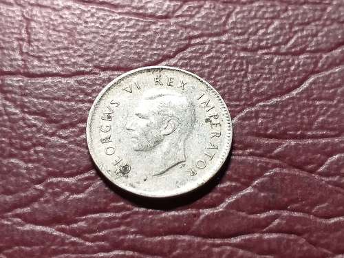 1942 SA UNION SILVER 3 PENCE