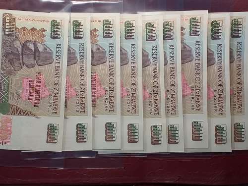 9 x ZIMBABWE 500 Dollar Notes IN SEQUENCE - MINT STATE