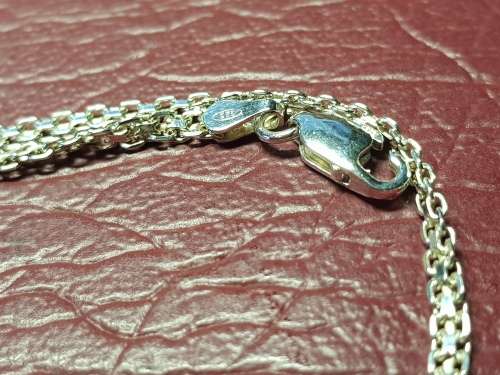 LOVELY GENUINE SOLID STERLING SILVER NECKLACE WITH ITALIAN CLASP IN VERY GOOD CONDITION - [4,4 g]