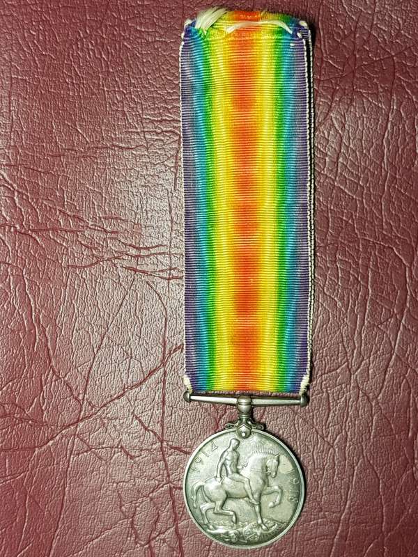 Old collectible Real WWI British War Silver Medal 1914-1918 George V - CPL W. WATSON - [33 g]