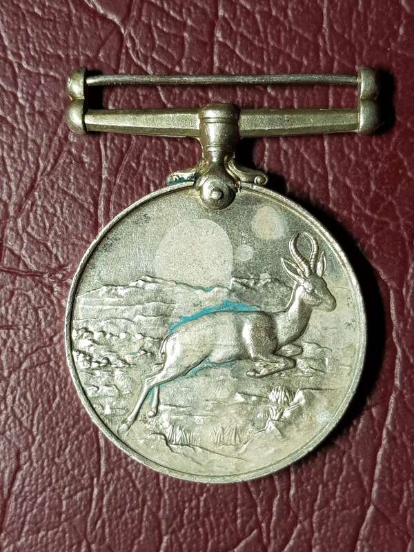 WW2 Africa Service SILVER Medal Without Ribbon - [109121 V. VAN REENEN] - [33,6 gram]
