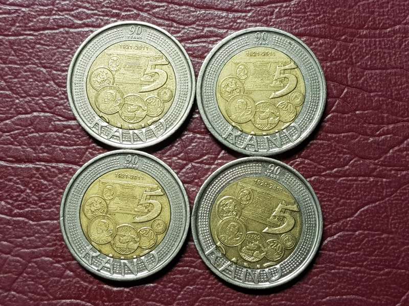 A LOT OF 4 x 2011 RSA R5 COINS - SARB - [Bid per coin to take all.]