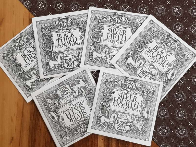 6 x ERNIE BALL STRINGS