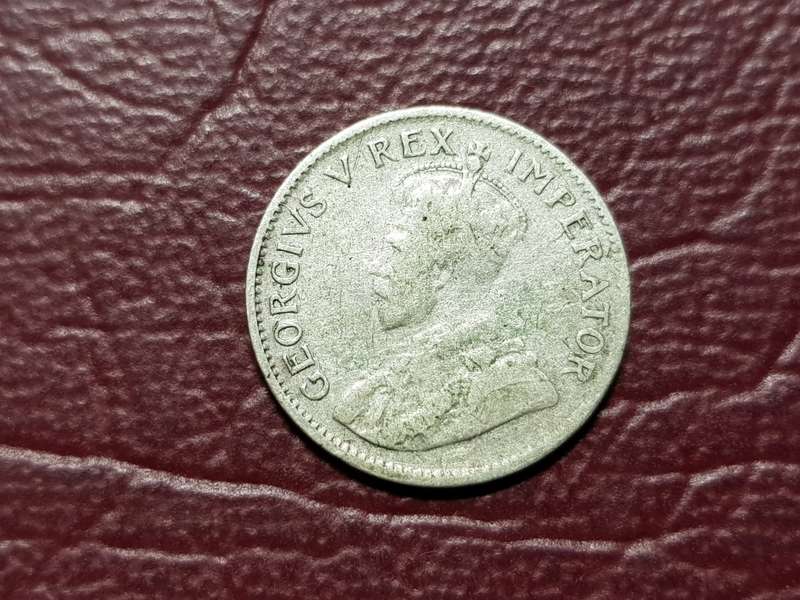 1933 SA UNION SILVER 3 PENCE