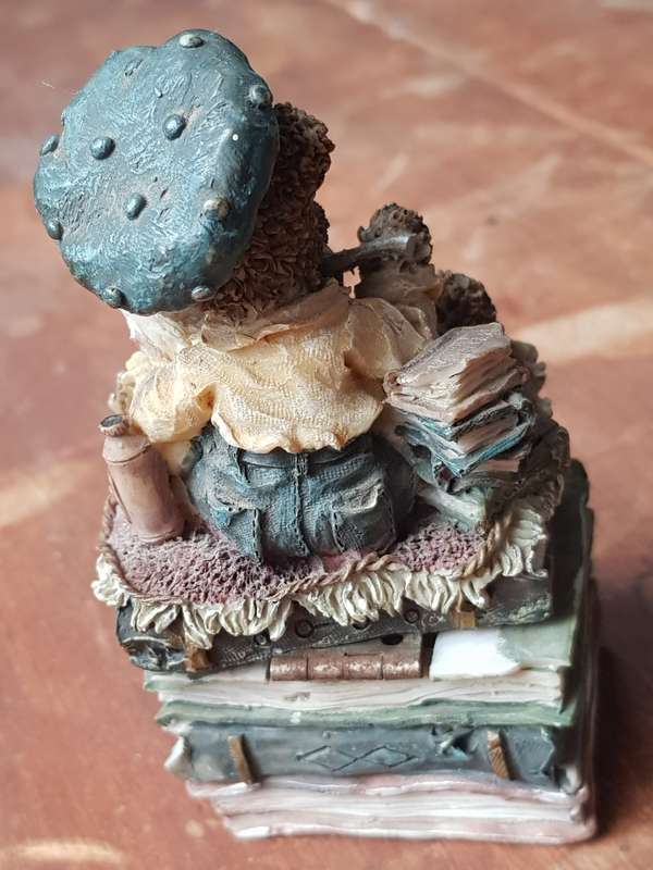 FIGURINE IN GOOD CONDITION - [Height 90 mm]