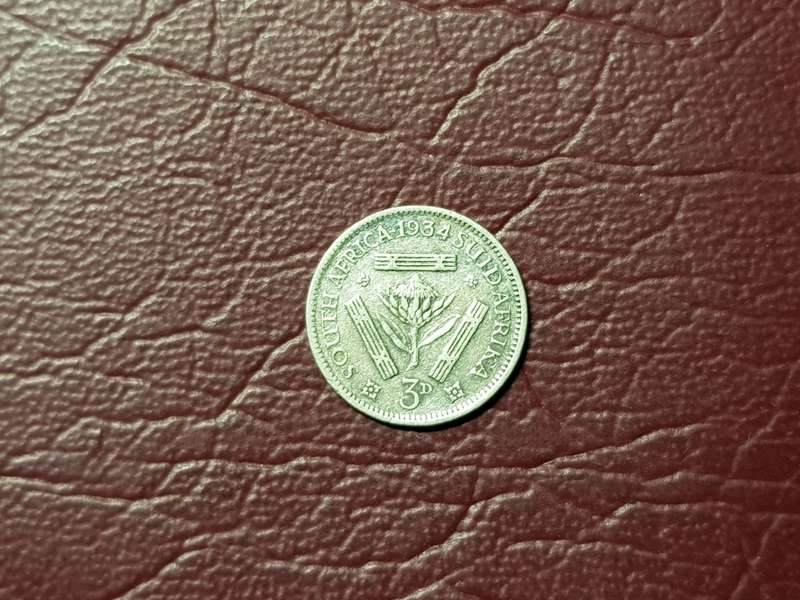 1934 SA UNION SILVER 3 PENCE