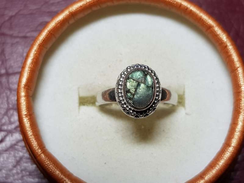 VINTAGE SOLID STERLING SIVER RING WITH BROKEN STONE - [4,3 g]