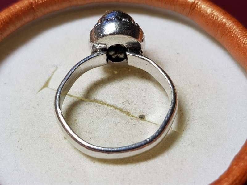 VINTAGE SOLID STERLING SIVER RING WITH BROKEN STONE - [4,3 g]