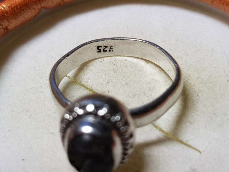 VINTAGE SOLID STERLING SIVER RING WITH BROKEN STONE - [4,3 g]
