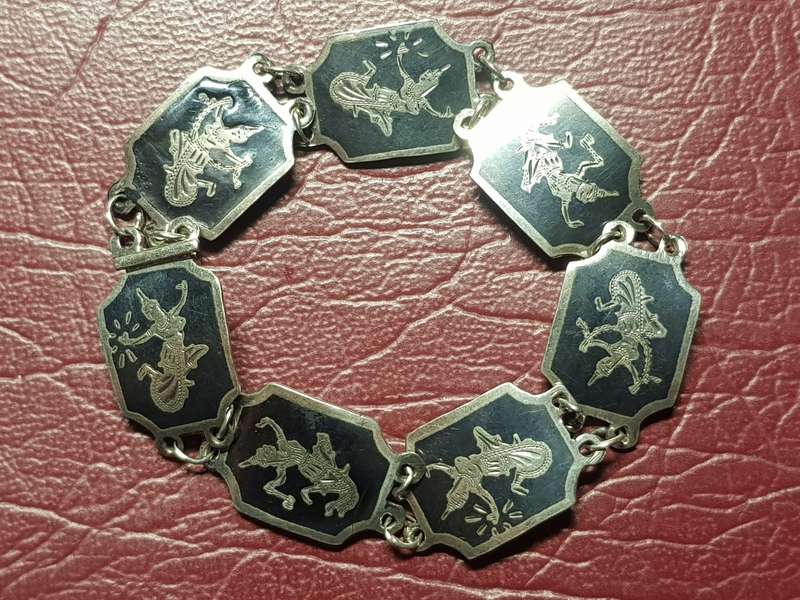 Lovely Genuine Solid Sterling Silver Bracelet in Excellent Condition - [13 g]