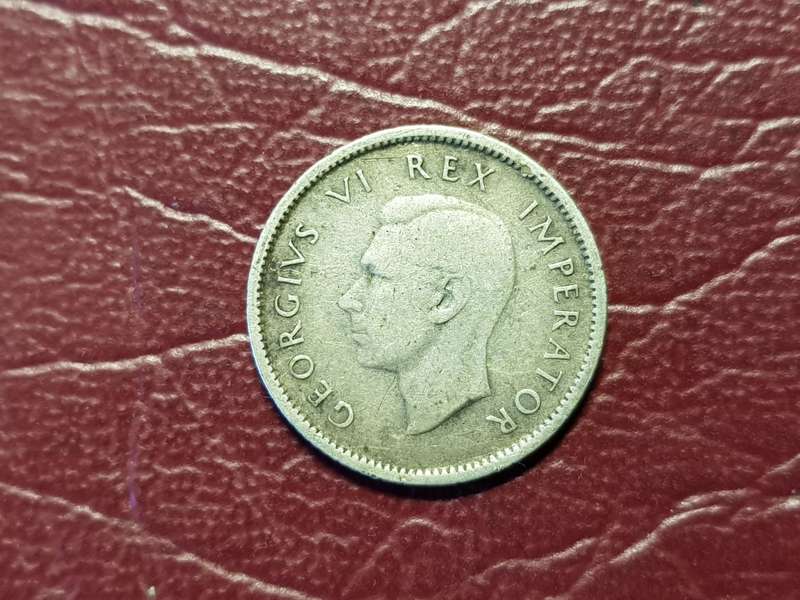 1942 SA Union Silver 6 Pence