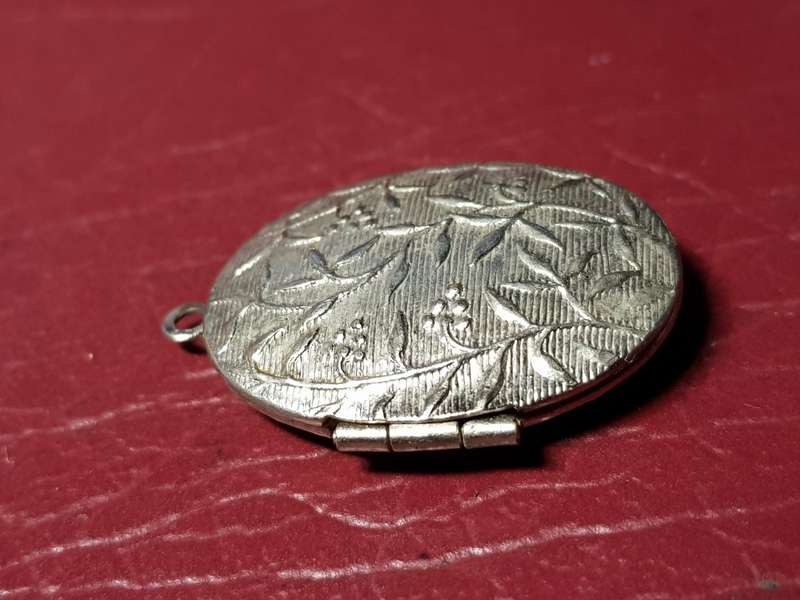 Lovely Locket Pendant - [Not Silver] - [30 mm x 23 mm]