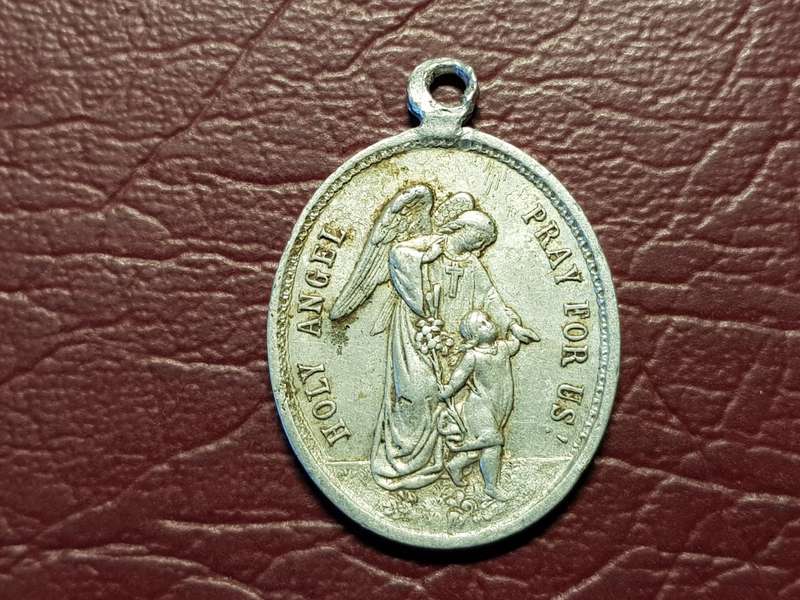 St Christopher Pendant - Not Metal - [Length 32 mm]
