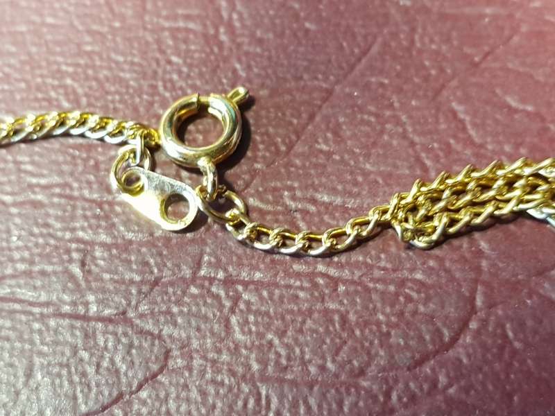 Lovely Necklace in Very Good Condition - Not Silver - [45,5 cm]