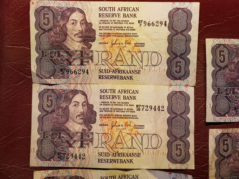 5 x SARB R5 Notes - Gerhard De Kock - [Bid per note to take all]