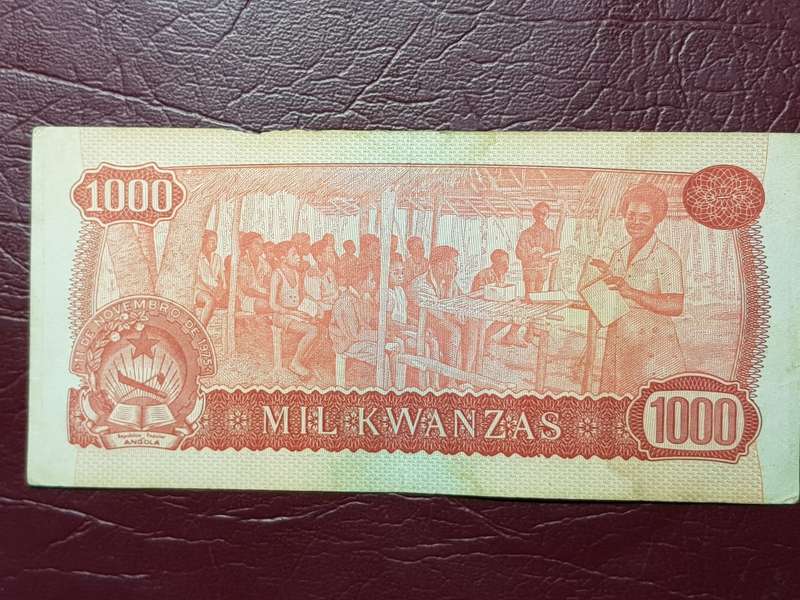 1976 Angola 1000 Kwanzas With date of Independence