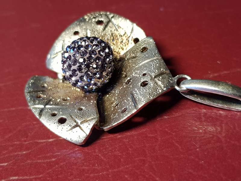 Lovely Genuine Solid Sterling Silver Magie Pendant in Perfect Condition - [7,5 g]