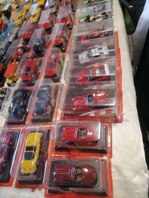 200x Diecast model cars(bid per model to take all)