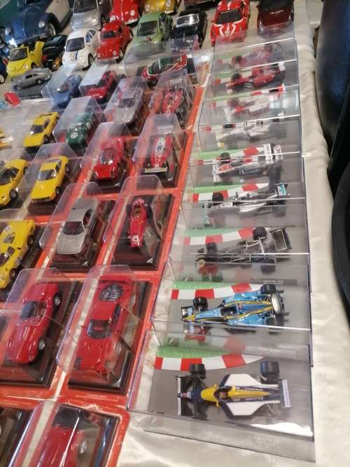 200x Diecast model cars(bid per model to take all)