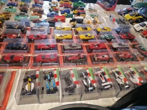 200x Diecast model cars(bid per model to take all)