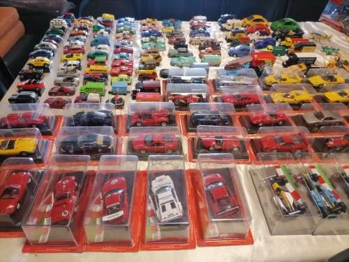 200x Diecast model cars(bid per model to take all)