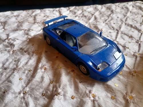 BUGATTI MODEL DIECAST CAR