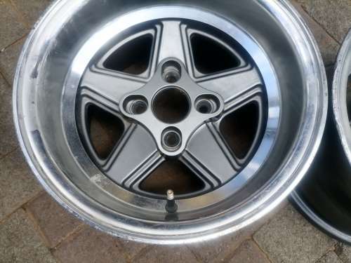 2x AFTERMARKET COMPOMOTIVE MAGS