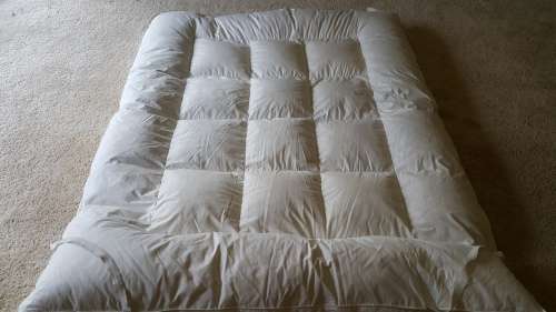 GRANNY GOOSE DOWN AND FEATHER DOUBLE BED MATTRESS TOPPER!!!
