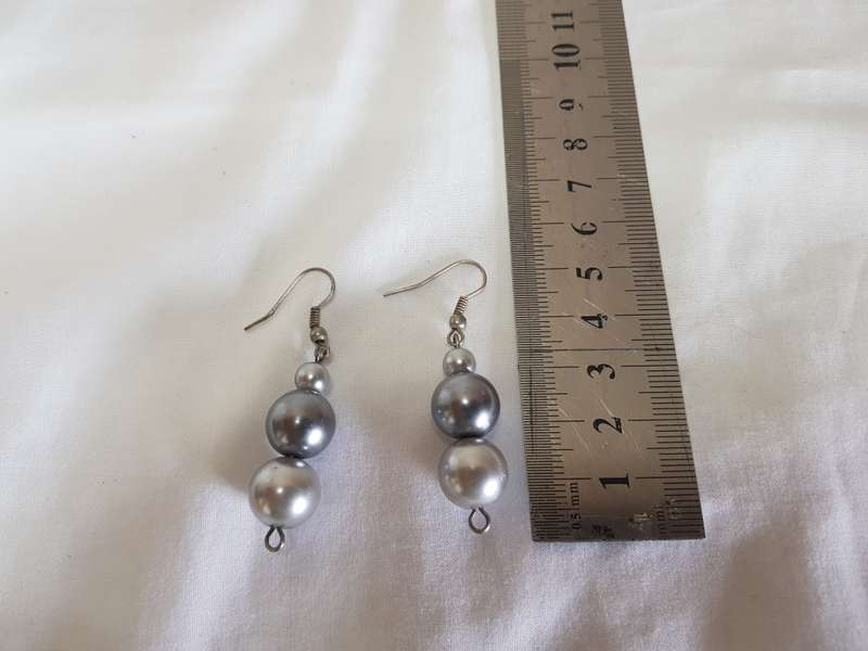 Beautiful Pearl? like earings