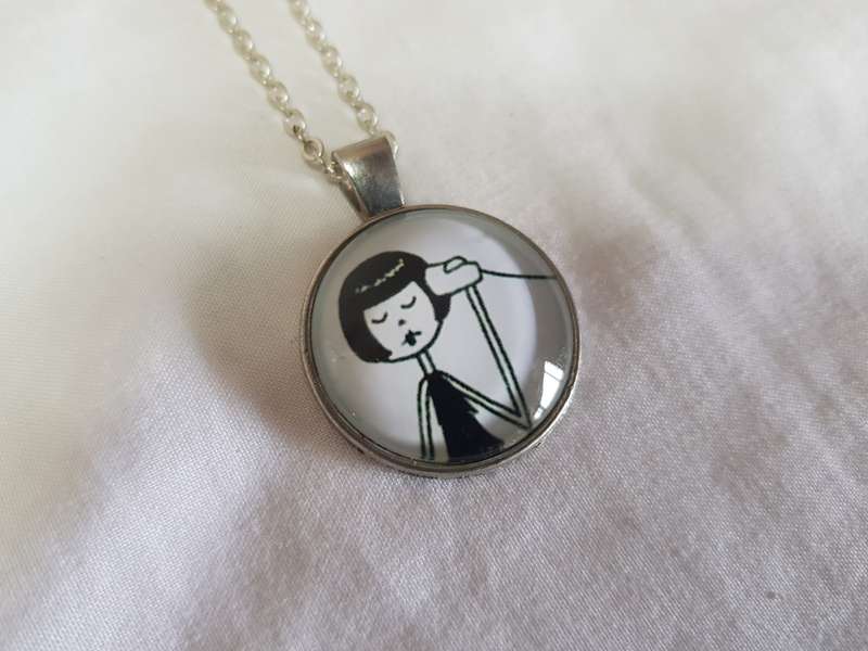 Minimalist Lady Pendant necklace