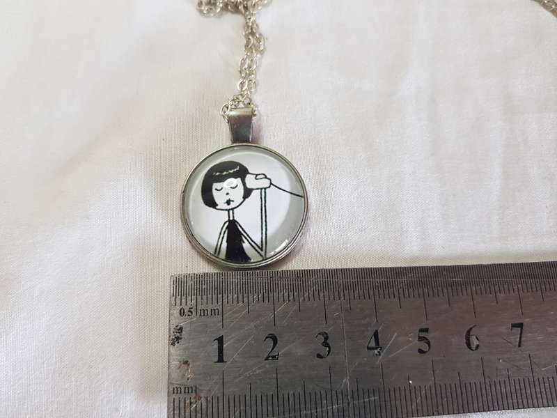 Minimalist Lady Pendant necklace