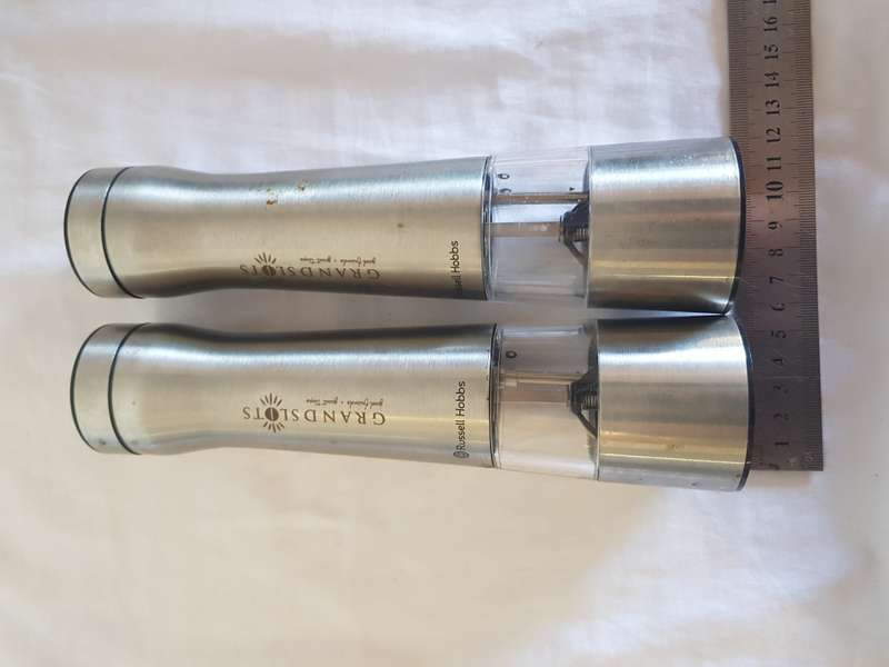 Silver Battery Operated Salt and Pepper Grinder Set