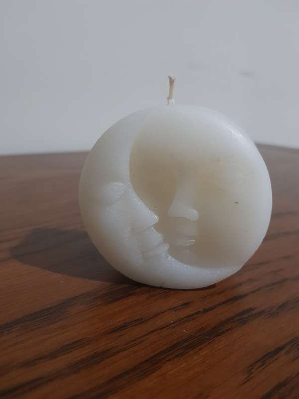 White Moon Candle in Box 6.5cm