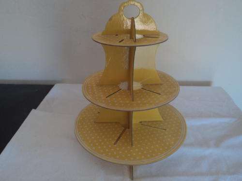 AWESOME 3 TIER CARDBOARD CUPCAKE STAND!!!!!!!!!!!! HOLDS BETWEEN 12 AND 18 CUPCAKES!!!!!!!