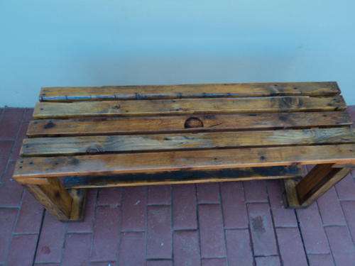 AN AWESOME SOLID WOODEN RUSTIC BENCH!!!!!
