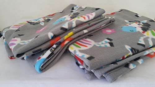 2 X GORGEOUS GRAY AND COLOURFUL ZEBRA THEMED FLEECE BLANKETS!!! BID/BLANKET!!! 105 X 148CM!!!