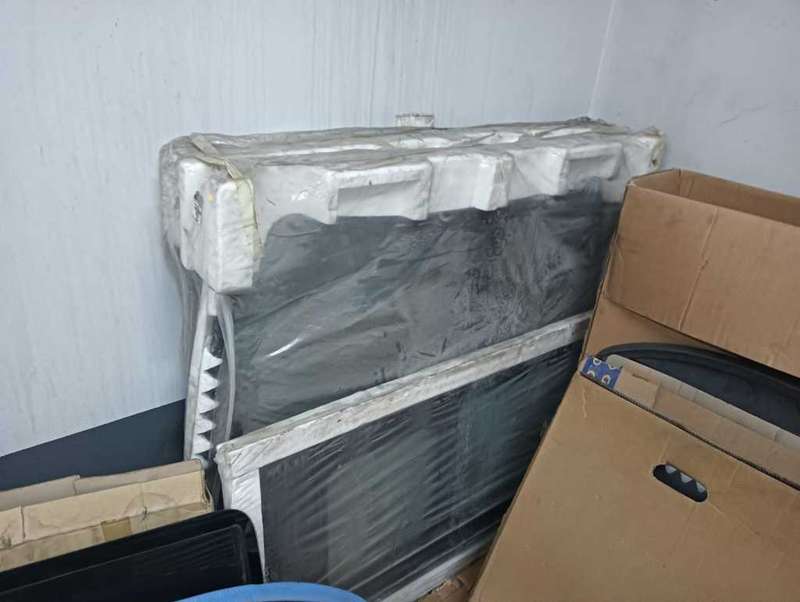 CAR WINDSCREENS, WINDOWS AND MORE