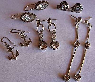 FIVE GREAT LOOKING PAIRS OF STERLING SILVER EARRINGS