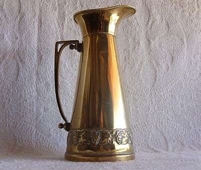 A VERY ATTRACTIVE BRASS EWER MADE IN ENGLAND - ART NOUVEAU STYLE - LOOK AT THE HANDLE , STUNNING !!