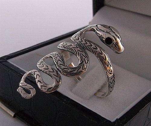 SSSSSSTUNNING STERLING SILVER SNAKE RING !!!! WOW !! WOW !! WOW !!