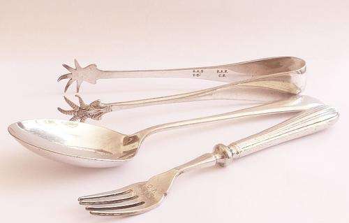 A BIG TABLESPOON ..A FORK AND A SUGAR NIP ALL FROM THE OLD SOUTH AFRICAN RAILWAYS !!! KWAAI !!!
