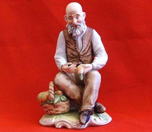 A VERY CHARMING VINTAGE GRANDFATHER / OUPA ORNAMENT WITH UNKNOWN MAKERS MARK....
