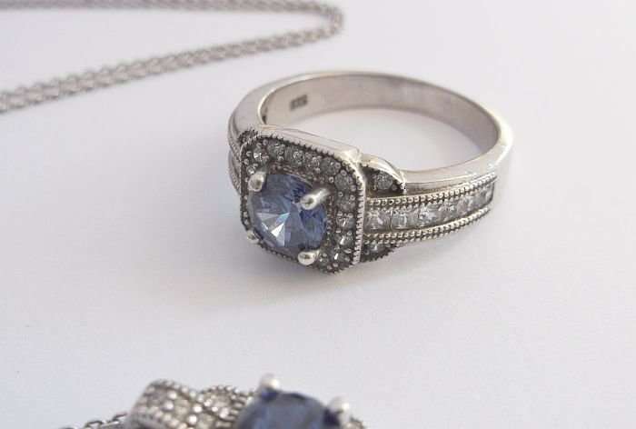 WOW !! WOW !! WOW !! STERLING SILVER RING ...NECKLACE...PENDANT...SET WITH FACETED STONES
