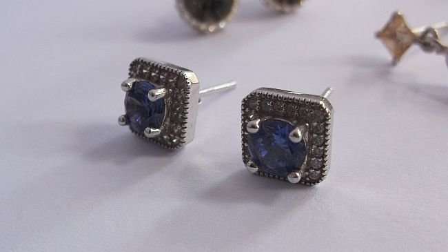 AWESOME DEAL !!! 4 PAIRS OF STERLING SILVER EARRINGS !!!