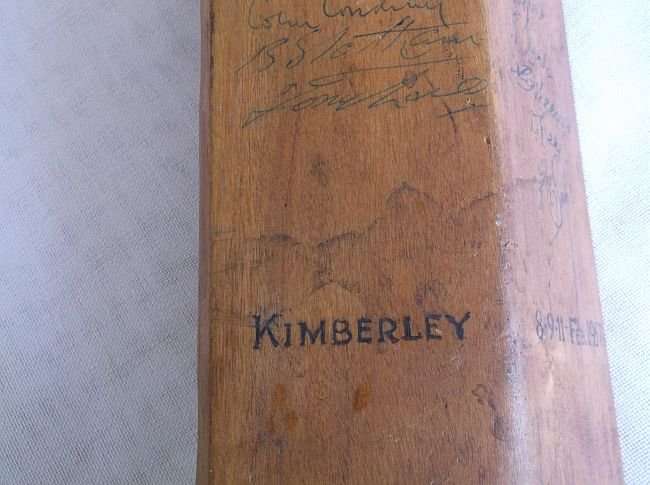 AWESOME !!! VINTAGE 1957 CRICKET BAT AUTOGRAPHED !!! GRIQUAS VS MARYLEBONE @ DE BEERS STADIUM !!!WOW