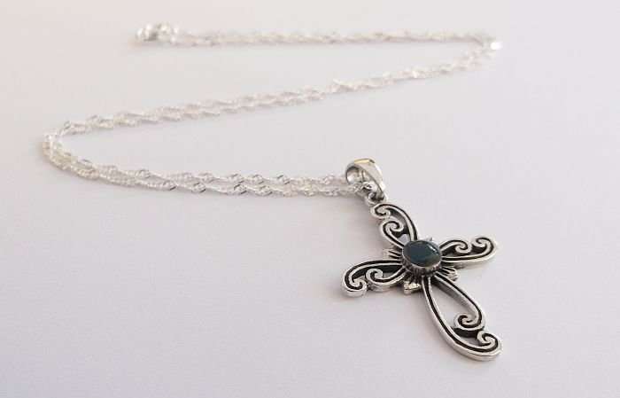 A STERLING SILVER NECKLACE PLUS A STERLING SILVER CROSS PENDANT ...SEE PICS