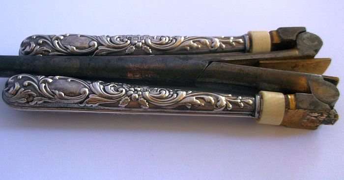 116 YEARS OLD !!! BIRMINGHAM 1900 ...GLOVE STRETCHERS WITH IVORY COLLARS ...H MATTHEWS !!!! WOW !!!!