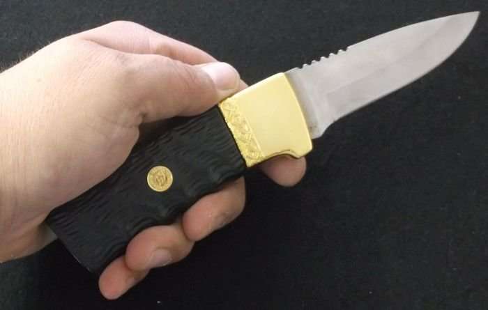 BIG 5 ...." ELEPHANT " ....COLLECTORS KNIFE....GREAT BLADE....GOOD WEIGHT....AWESOME GIFT...WOW